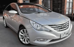 2011 Hyundai i45
