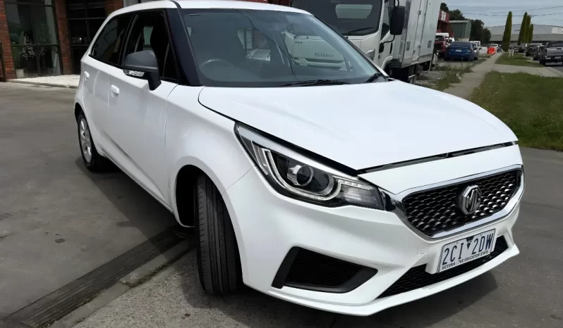 MG white