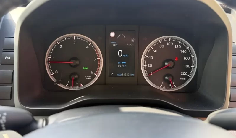 
								2021 Toyota HiAce full									