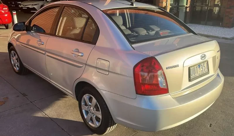 
								2007 Hyundai Accent full									