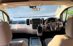2022 TOYOTA COMMUTER BUS