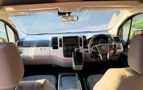 2022 TOYOTA COMMUTER BUS